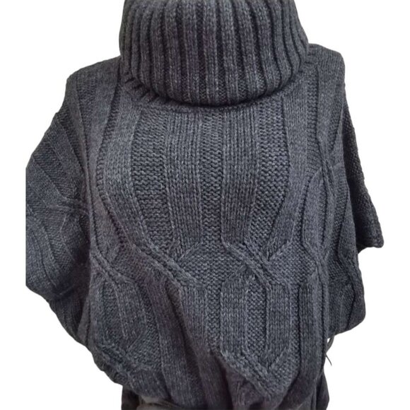 Women's Oversize Turtleneck Sweater Cape (fits M/L/XL/XXL) - Picture 2 of 12